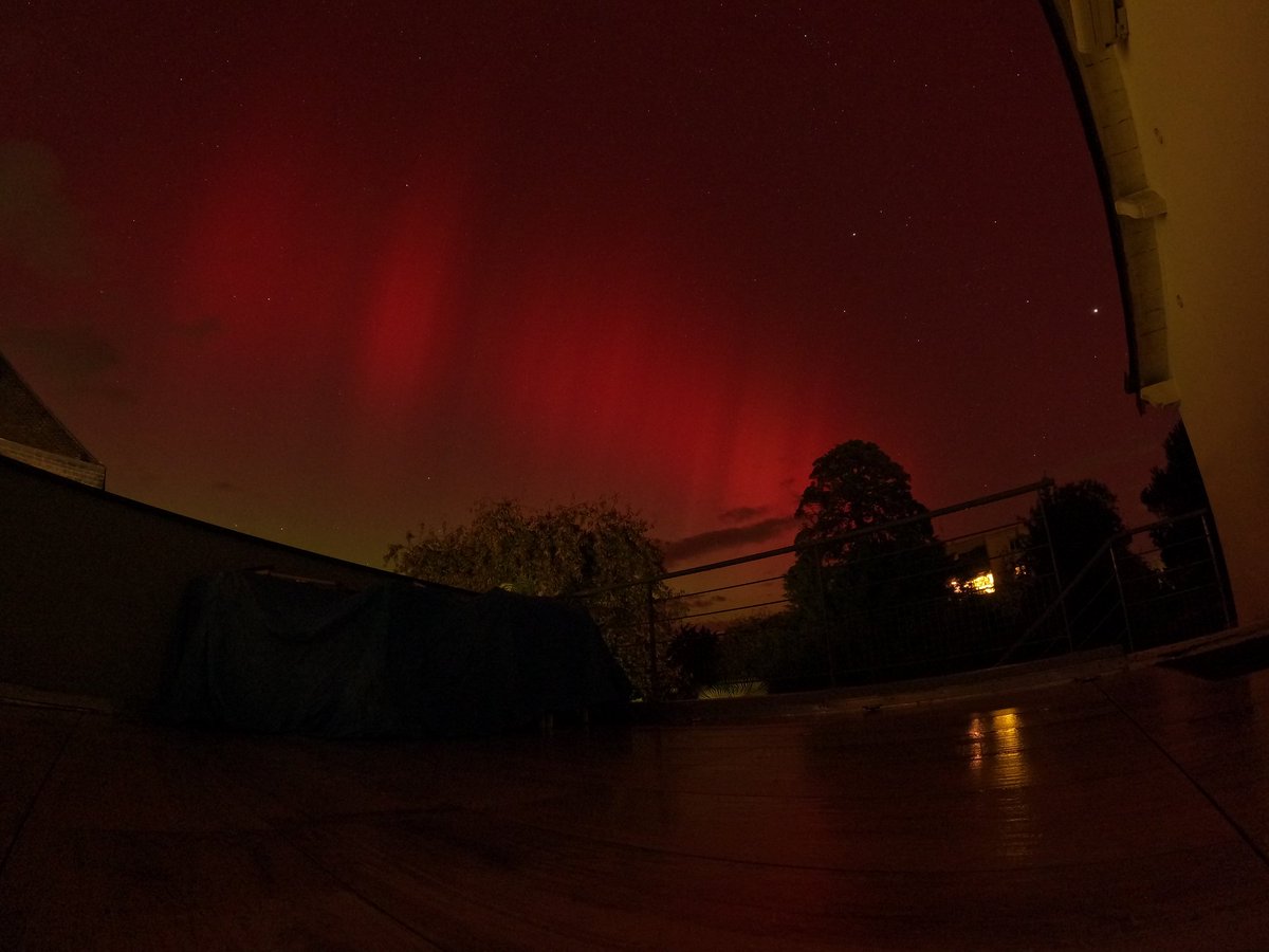 Tonyo_56's tweet image. Mais quelle soirée 😍

Ça me fait quelque chose de les voir comme ça à la maison, en Bretagne ! 

J'en ai vu beaucoup de par mon boulot en Laponie,  d'ailleurs déçu de pas avoir l'appareil 📷,  mais la ça à une saveur particulière  🌠 

#Auroresboreales #Bretagne #Bzh