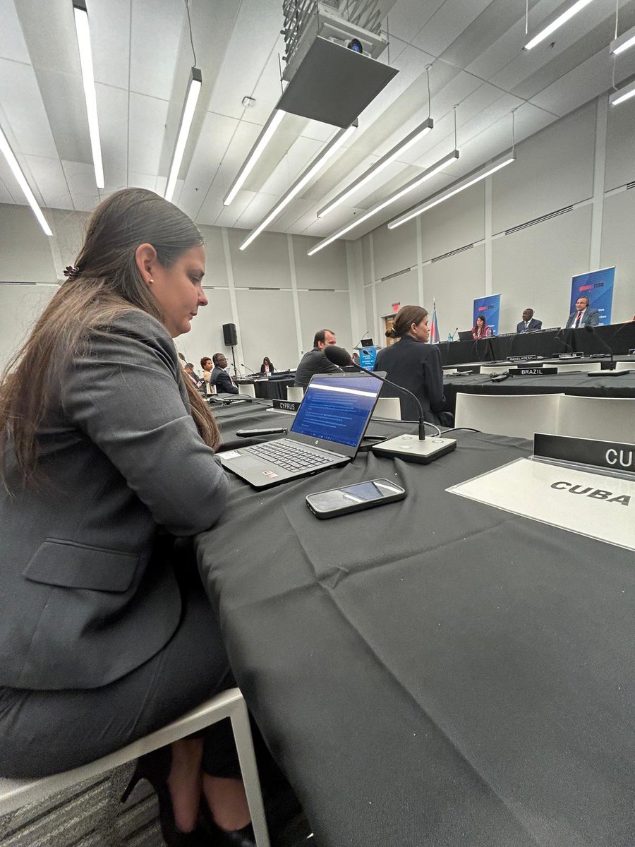 MayraArevich's tweet photo. La delegación de #Cuba que asiste a la 41 Asamblea de las Partes de la Organización Internacional de Telecomunicaciones por Satélite (ITSO), trasladó las felicitaciones al Director General de ITSO, que recién concluye y la bienvenida a la Dra. Renata Brazil-David. https://t.co/qS6yMfenBT