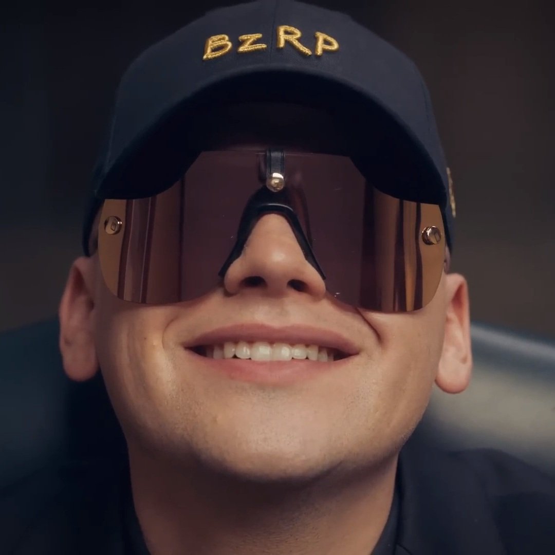 daykonssj's tweet photo. Así me siento después de ver el video que subió Duki. https://t.co/IIpl33r5kR