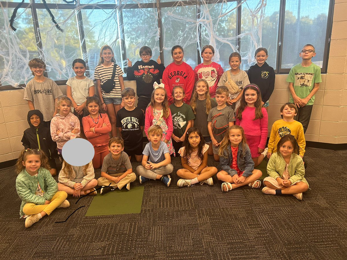 Congrats to our September Students of the Month! 🌟👏💚 <a href="/CEValues/">CoreEssentialValues</a> <a href="/mrsnixcounsels/">Bethany Nix</a> #compassion #TheTrojanWay <a href="/Hall_Schools/">Hall County Schools</a>