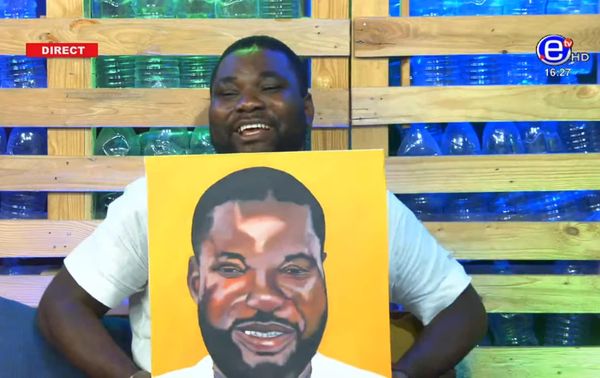 EquinoxeTv_cm's tweet photo. Landryman: Portrait de Armand BIYAG
Ochestre/ Musicien/Compositeur et Arrangeur
Comment trouvez-vous ce portrait?
Une note sur 10
#dimancheavecvous
#équinoxetv
#audelàdelimagenousrendonscompte https://t.co/ZOb3mX4rAv