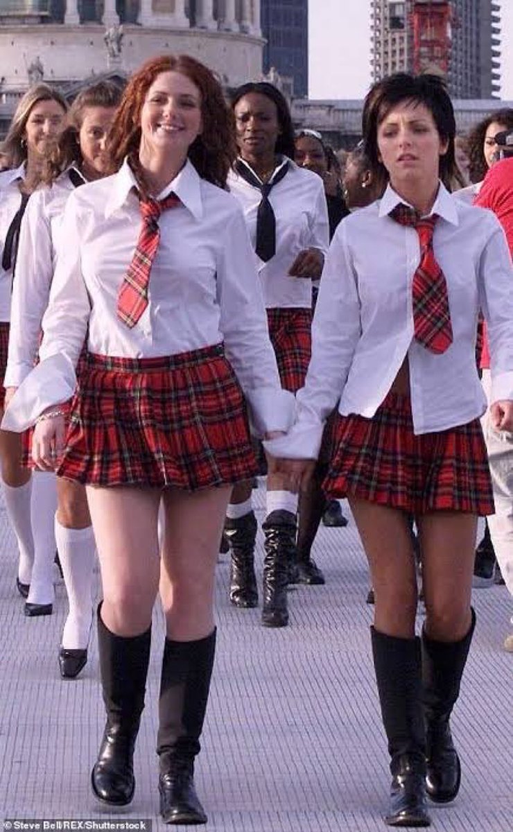 Julia Volkova &amp; Lena Katina - T.A.T.U.