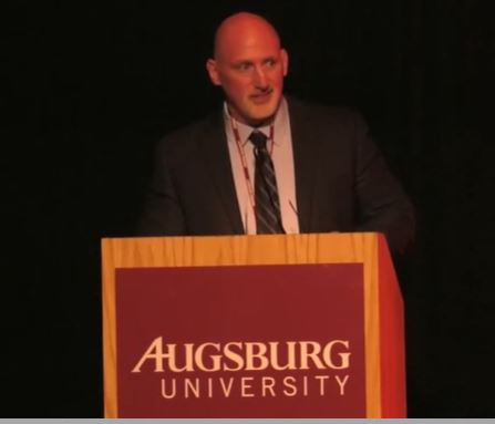 Welcome to the Augsburg Athletic Hall of Fame, Cliff Casteel '96 (Wrestling/Football)! Cliff was a 2-time All-American wrestler and 2-time MIAC champion, with a 69-16 Auggie career record!
Learn more: bit.ly/AugHOF24 #AuggiePride