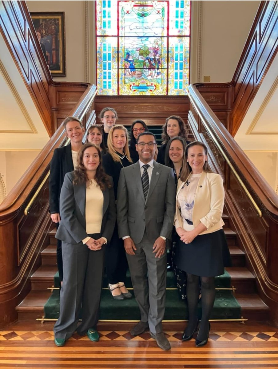 Merci Mme <a href="/Desiree_McGraw/">Désirée McGraw</a> de nous avoir convié à l'Assemblée nationale pour discuter au sujet du deuil périnatal et des prochaines actions à prendre collectivement pour mieux accompagner les parents qui traversent cette épreuve. Les CRP font partie de la solution. 🤍