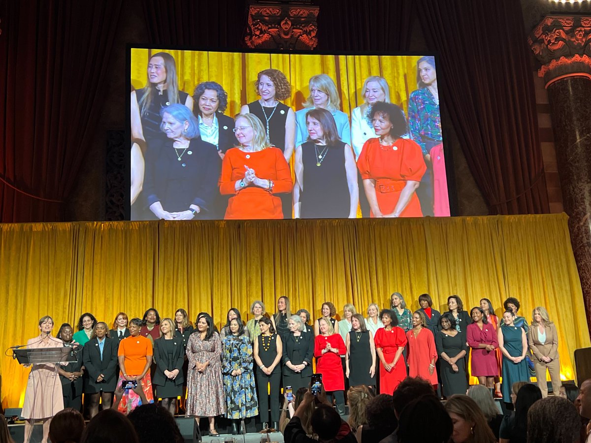mateagold's tweet image. Thank you @IWMF for bringing together such an inspiring group of women who have done so much to shape the news media, and to have the chance together to honor female journalists around the world who are risking their lives to expose truth and hold power to account.
