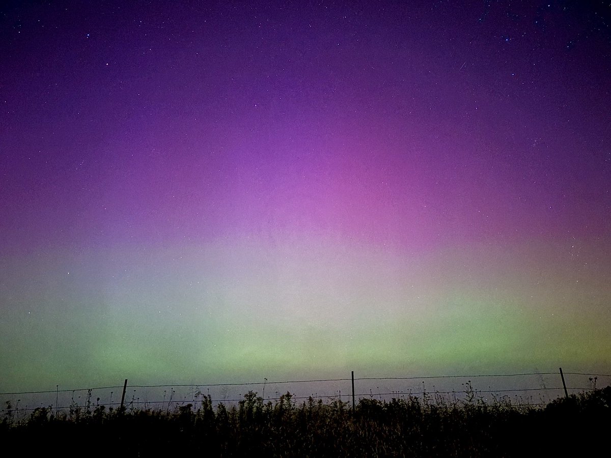 Just got to my spot north of Amity, MO. Aurora visible with naked eye. This is going to be a fun night! #mowx <a href="/NickBenderKMBC/">Nick Bender</a> <a href="/mikebracciano/">Mike Bracciano</a> <a href="/fox4wx/">Fox 4 Weather KC</a> <a href="/JacobLanierWx/">Jacob Lanier</a> <a href="/NWSKansasCity/">NWS Kansas City</a>
