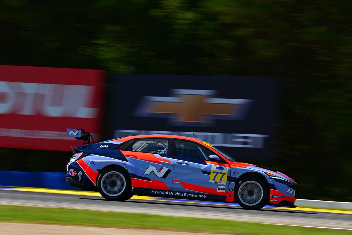 Taking the green flag for the final race of the year from POLE 💪