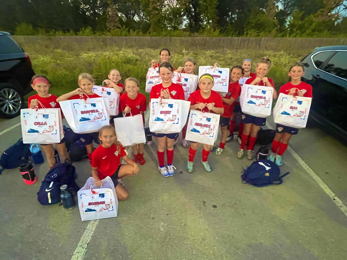 This weekend, we hit the road to Wichita! Love seeing the girls’ excitement to travel for our business trip. Shout out to our awesome parents for putting together travel bags and the girls’ made some awesome posters!
Looking forward to the memories to be made!💙