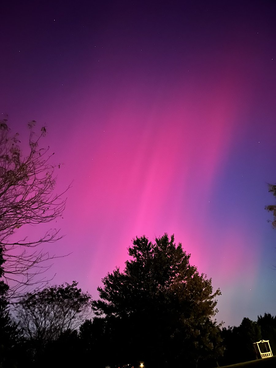 MustStopMS's tweet photo. Saw the aurora this evening! https://t.co/hiW1jRFPWx