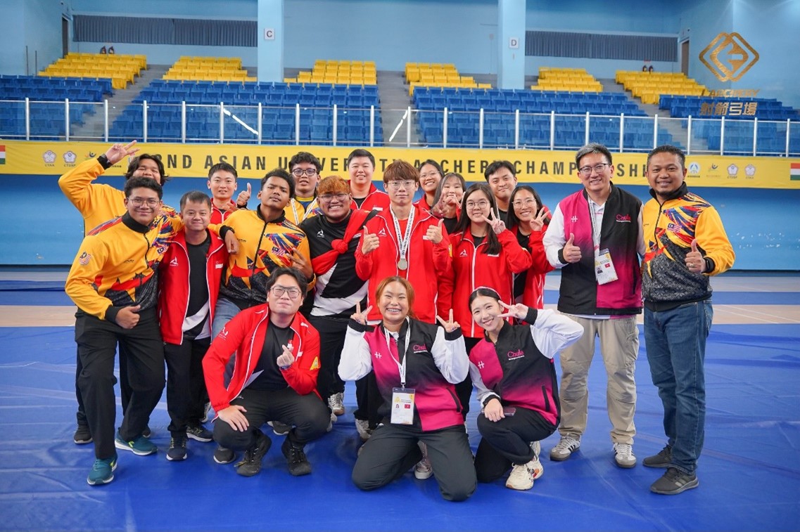 suss_sg's tweet photo. #SUSSExperience: 🎯 SUSS takes aim at Asian University Archery Championship 2024, Chinese Taipei! With each arrow, they faced fierce competitors and learnt invaluable lessons in sportsmanship, unity and self-growth. Learn more: https://t.co/FBWSLYFF3D https://t.co/PdJBWCHBQk