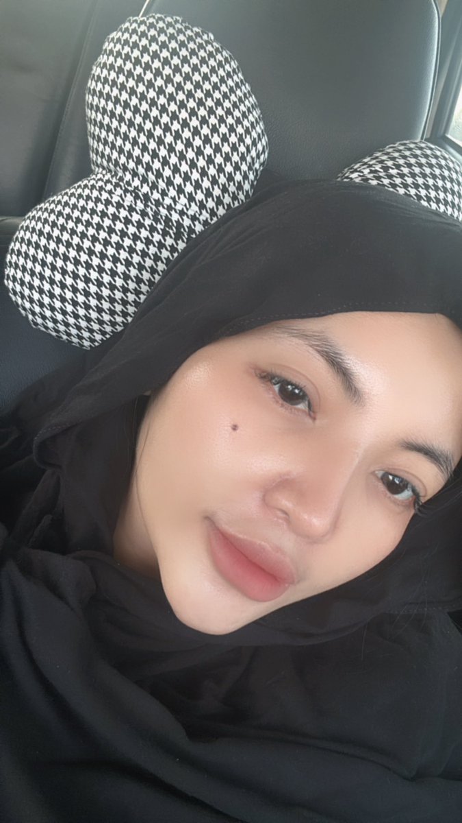 ositriwardhani's tweet photo. pagi 🤍 https://t.co/Ln0g1X0rYC