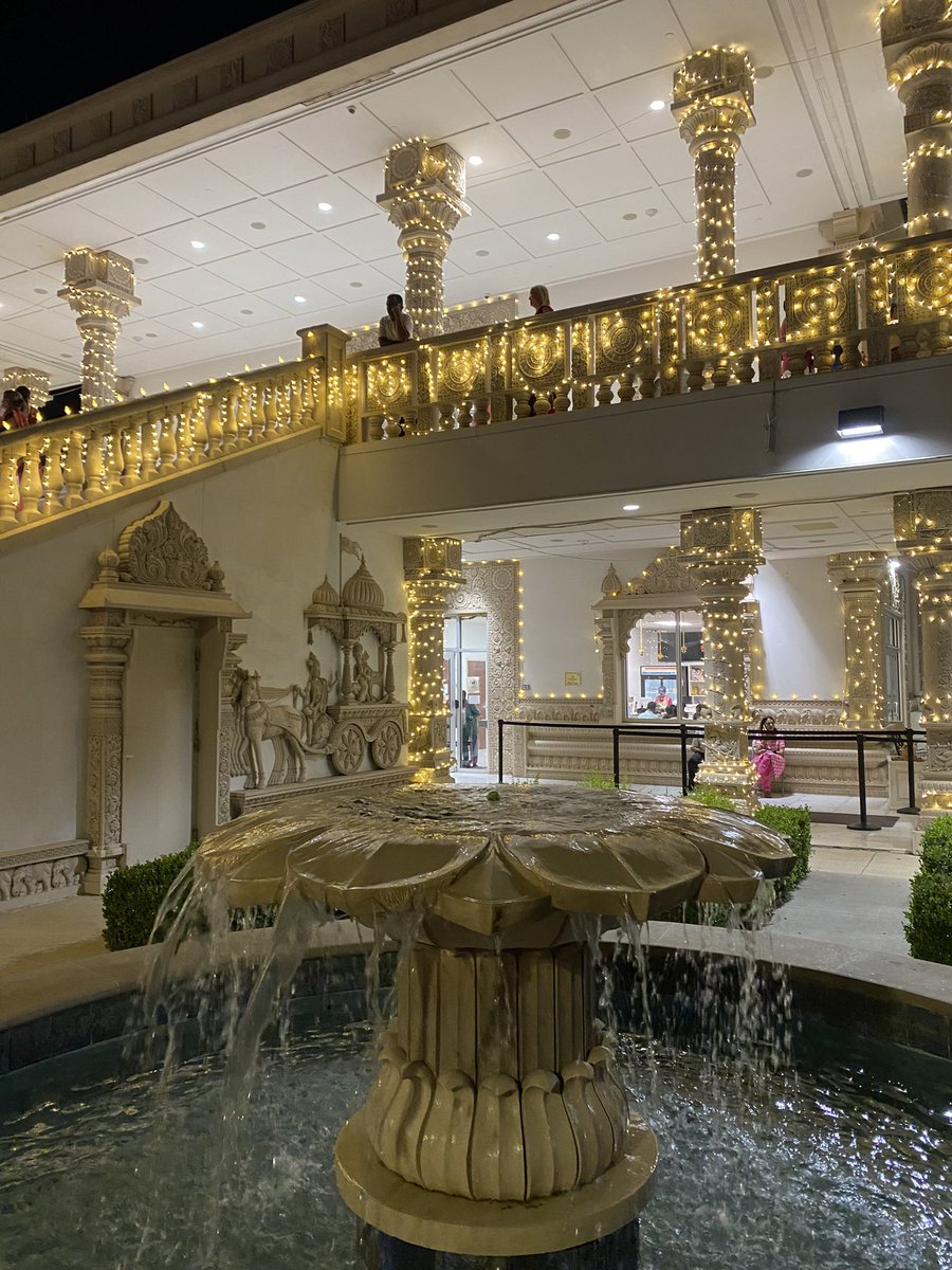 hschhaya's tweet image. #HarshalLovesFountains 

#Navratri  #Navaratrivibes