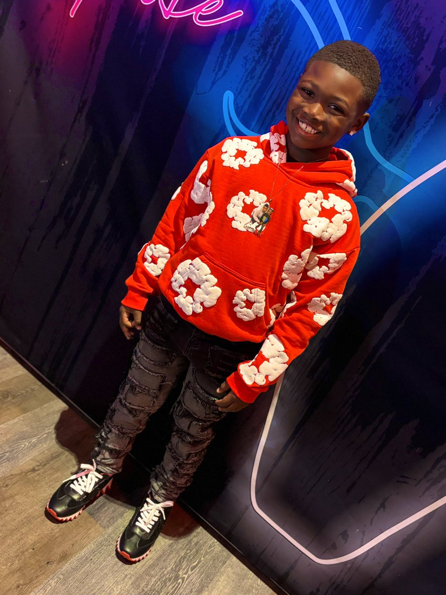DeeLilSister's tweet photo. Happy Birthday to my son ❤️ BITCH IM BIG DUDE ✨Ain’t No turning me 🆙 This Shit Come Regular 🤩 #LibraSeason♎️ #LLDAYDAY💔🐐🕊️ https://t.co/f3roskZYBc