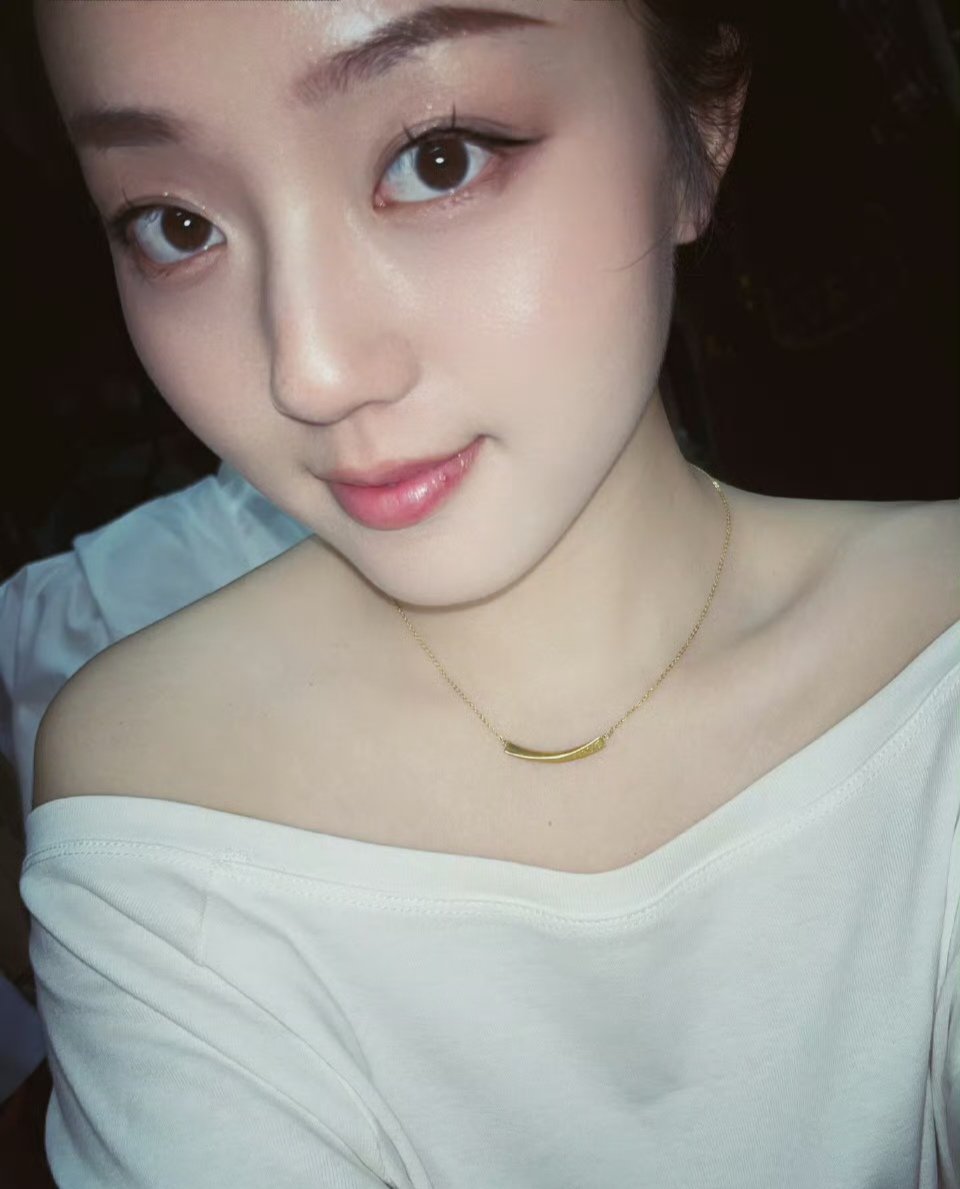 这种是含情脉脉的样子吗。 https://t.co/4uQrieUkii