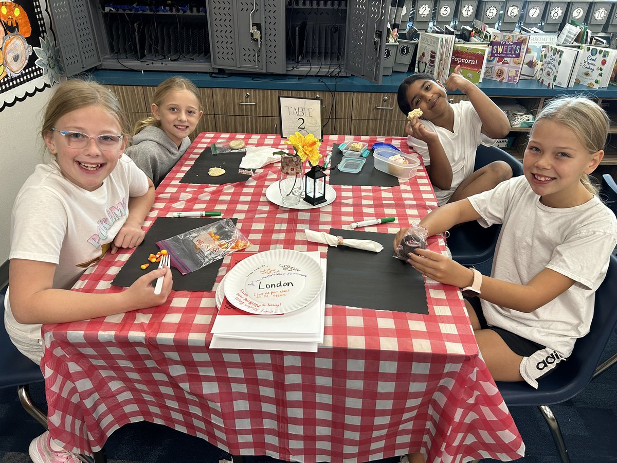 angelaatkagan's tweet photo. The sweetest part, eating our dessert! https://t.co/szWaYjnLsO