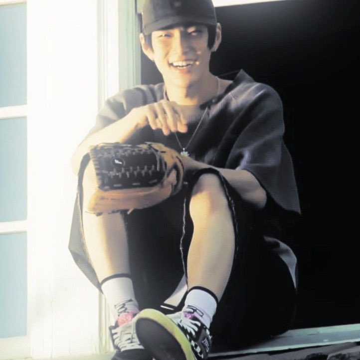 xnghanpics's tweet image. welcome back seunghan 🥹