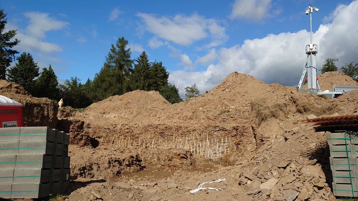 Jeff_PAsolution's tweet image. A live camera with #IPHornSpeakers on construction sites enable homeowners to watch the progress of their home being built,  broadcast and shout live or play pre-record message to back off intruders.

We are ONVIF speaker producer. 
tonmind.com or jeff@tonmind.com