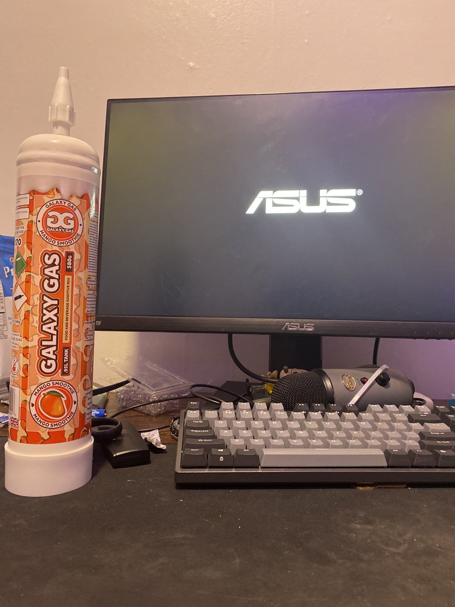 goopba's tweet photo. Getting freakbob tatted https://t.co/gfAkGZ8Yuj