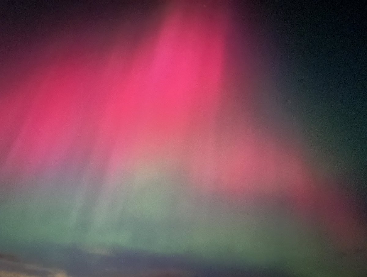 Hereby daring a pathologist to display this at their next tumor board and start raving about “the pathognomonic staining pattern” until you have all the oncologists nodding knowingly in unison