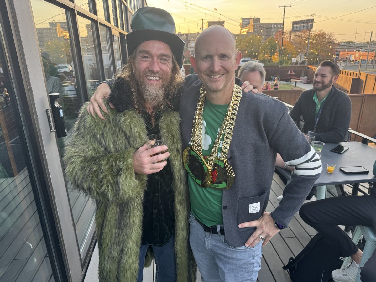 Just a couple of small town Iowa boys working in ecom. 
Huge kudos to ⁦<a href="/irish_titan/">Irish Titan</a>⁩ for a world class community event!