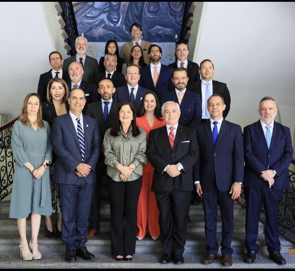 Octubre 10, 2024. Hoy tuve el honor de participar junto con Ana Ma. Kudisch, 1VP de la BMA, en la reunión de trabajo del Comité Organizador del Congreso de la UIA 2025, que se llevará a cabo en Guadalajara, Jalisco. Cuya reunión estuvo encabezada por Fernando Hernández, UIA- Méx.