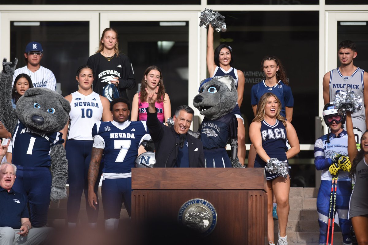 Stephanie_Rempe's tweet image. Today we celebrated the sesquicentennial of @unevadareno with an incredible event, A Journey Through 150 Years! 🎉 

Join us tonight to cheer on our @NevadaWVB team as they take on Air Force at 7 p.m. in Virginia St. Gym! 🐺💙

#NevadasCollegeTown | #BattleBorn
