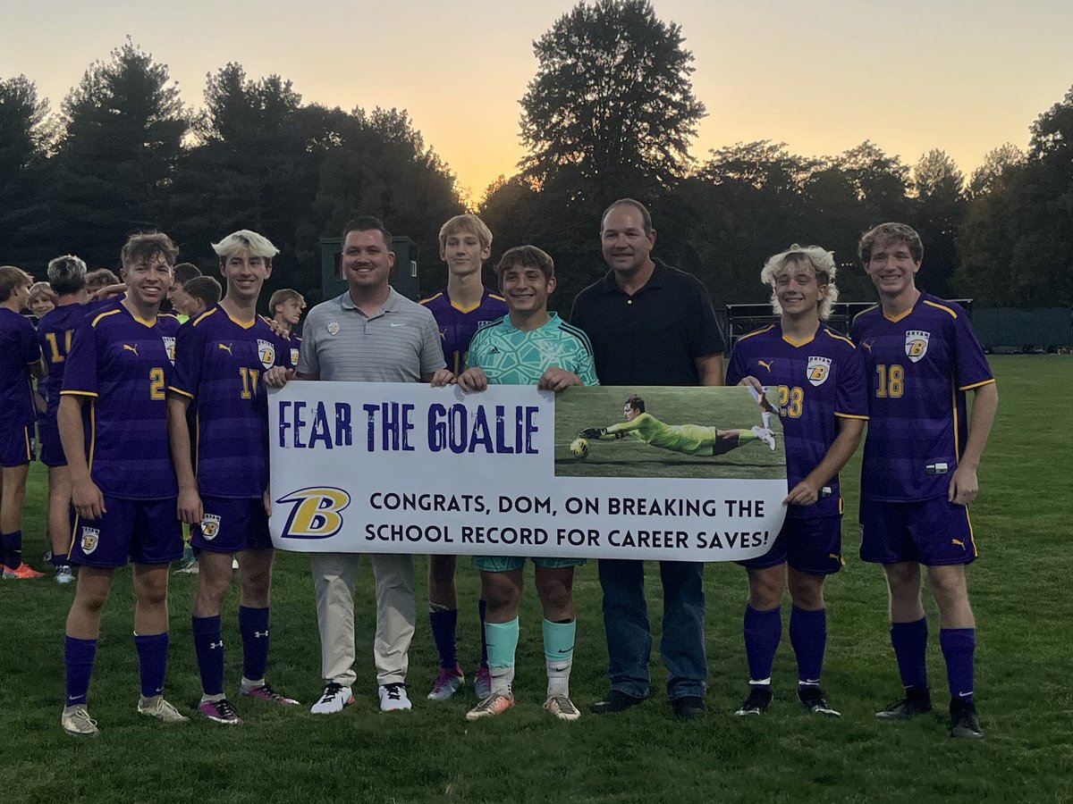 Congrats to our senior goalie, Dom Malanga! Dom broke the record for career saves with 655 coming in to tonight's game.

Special thanks to Chris Fix for attending tonight's game (third from left) Chris was the previous record holder ('94-'96). 

#BryanBuilt