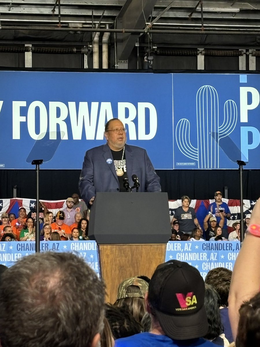 Gila River Indian Community (@gric_official) on Twitter photo Governor Stephen Roe Lewis <a href="/crimpima/">stephenroelewis</a> provided welcome remarks during tonight’s <a href="/KamalaHarris/">Kamala Harris</a> rally Governor Stephen Roe Lewis <a href="/crimpima/">stephenroelewis</a> provided welcome remarks during tonight’s <a href="/KamalaHarris/">Kamala Harris</a> rally