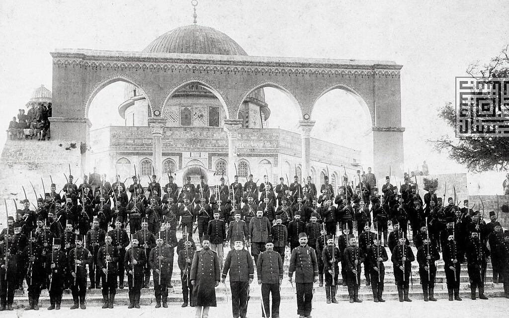 Snowykhan's tweet photo. Ottoman soldiers stationed at Al Aqsa. The Ottoman Caliphate leaves a legacy of 402 years of peaceful rule in Palestine. #Free_Free_Palestaine #Gaza_in_Genocide https://t.co/6mv62FP9uJ