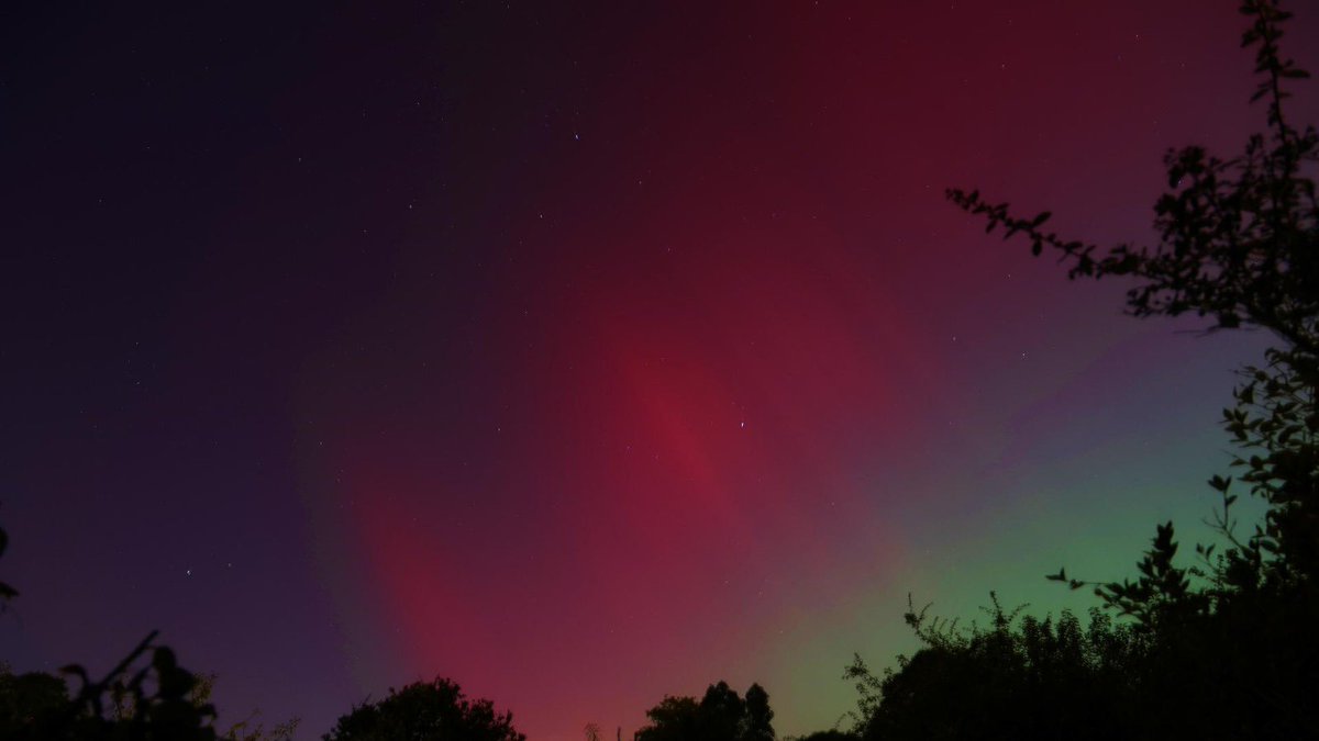 Flamsteed's tweet image. Lots of images have come in from Flamsteed members across the country of last night’s incredible aurora display.

An extraordinary night, the second major display in the last 4 months.

The Sun is certainly giving us a show, nearing the peak of this solar cycle!