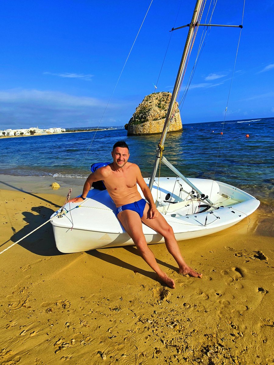 Speedo481's tweet image. Una vita di mare e speedo🦈