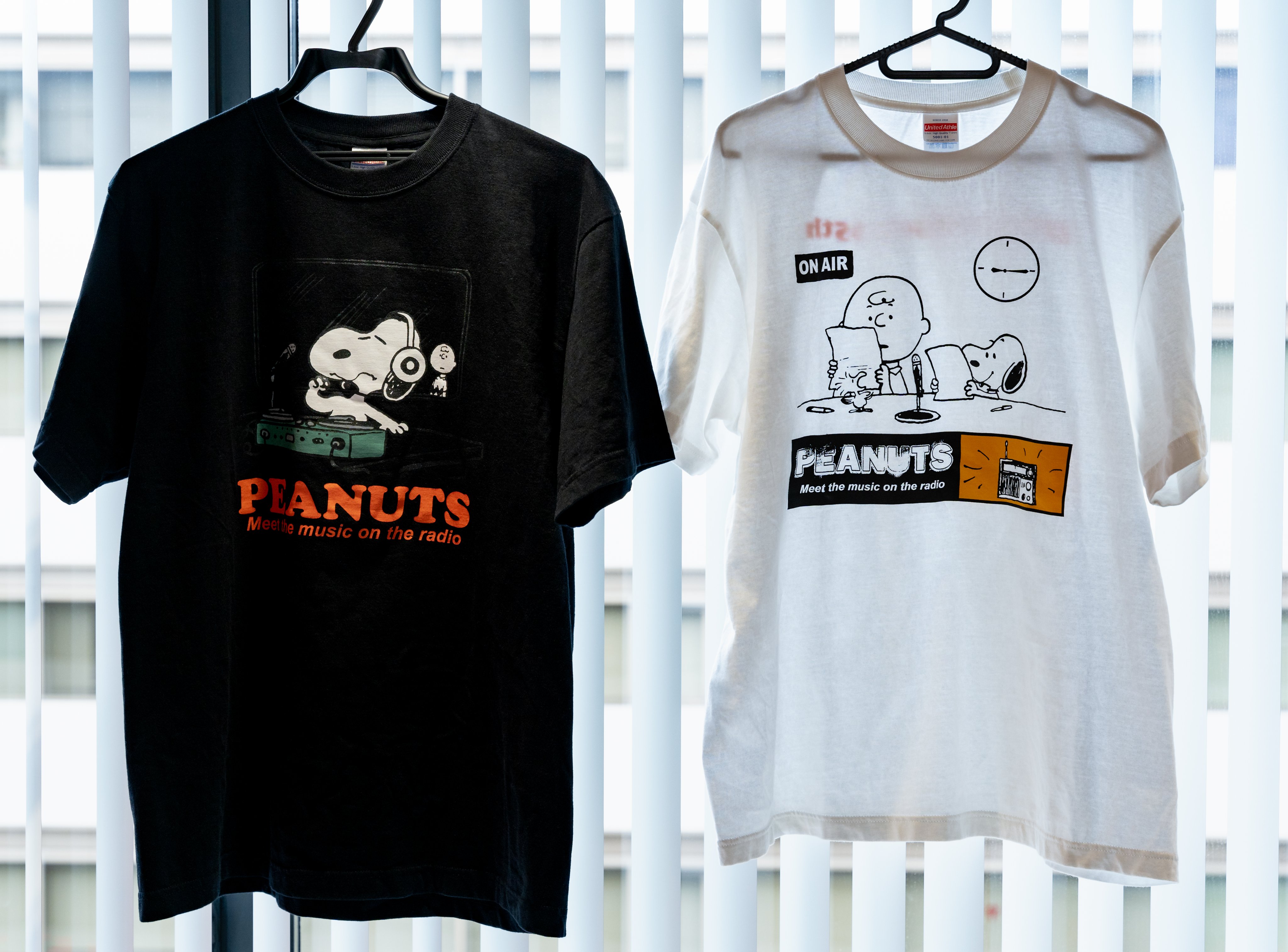SNOOPY - ☆ FM802 35周年 コラボスヌーピーTシャツ sサイズ