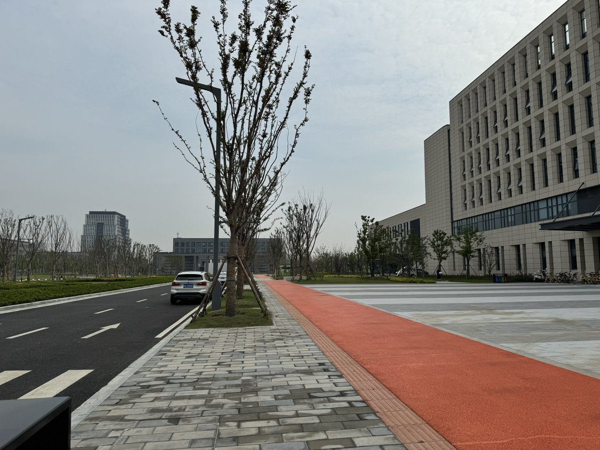 It was a great honor to visit Nanjing Agricultural University, in particular my colleagues from the College of Plant Protection. They just got a new amazing campus!! #AcademicTwitter