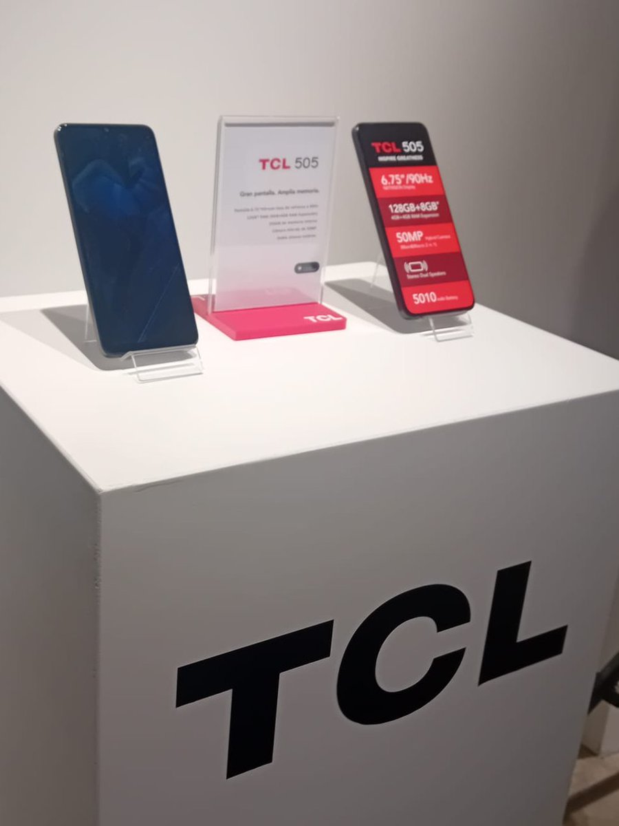 R_protiendas's tweet image. 🌟 ¡Qué maravilla las novedades de #TCL ! 🌟 La compañía, marca pionera en tecnología de pantalla, di a conocer en la tarde de ayer la innovadora tecnología #TCLNXTPAPER  NXTPAPER, que reproduce la experiencia visual del papel protegiendo así la salud visual de los usuarios.