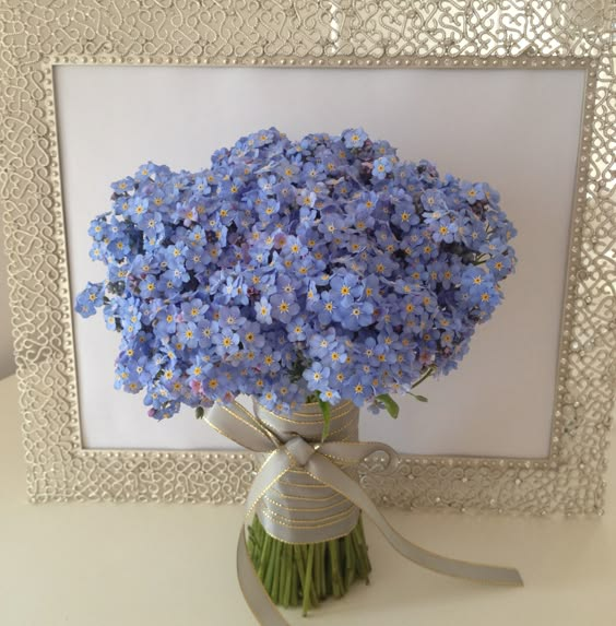 lavieestbelIe's tweet photo. Forget-me-not flower bouquets https://t.co/4scH0lUDh9