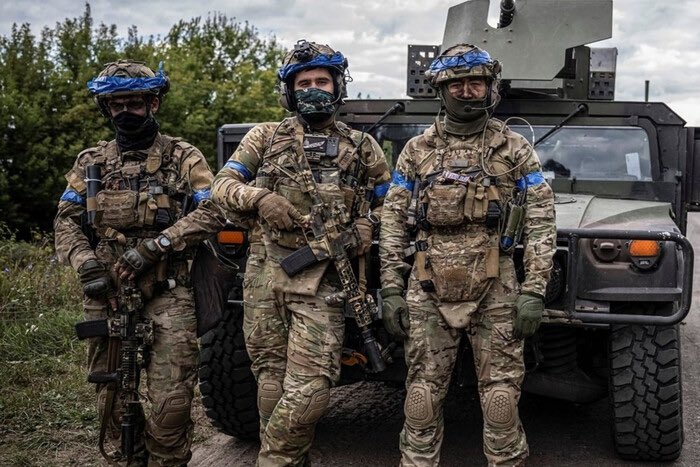 🔼🇺🇦 Ukrainian soldiers writes: 

▪️"In Kursk region , the Russians were lured into a trap and knocked down."

▪️"Recaptured the lost territories in Kursk region. AFU - tigers!"