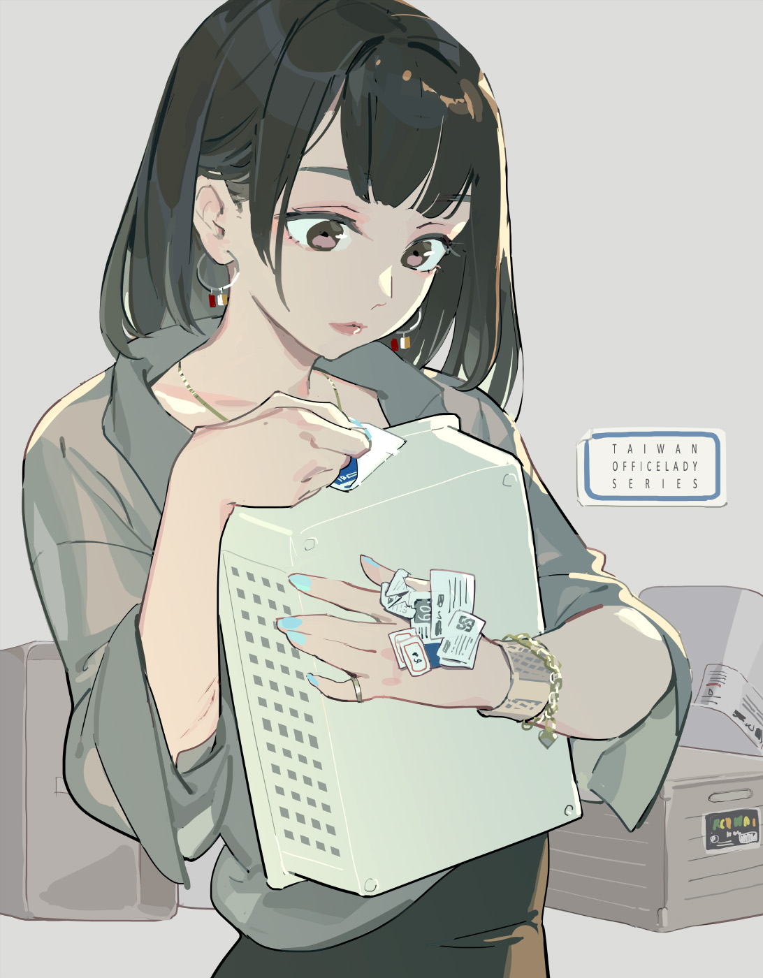 再慢一點...再慢一點... 
ラベルを剥がす
#TAIWAN_OL シリーズ通販