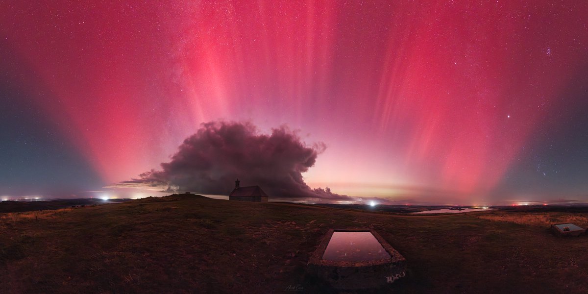 cyandro's tweet image. Aurores boréales au Mont Saint Michel de Brasparts
La nuit du 10 au 11 octobre 2024 fût mémorable avec ces magnifiques aurores boréales en Bretagne. 
#aurores #auroraboreale #auroraborealis #aurora #auroreboreale #northernlightsphotos #northernlight #northernlights #France2
#TF1