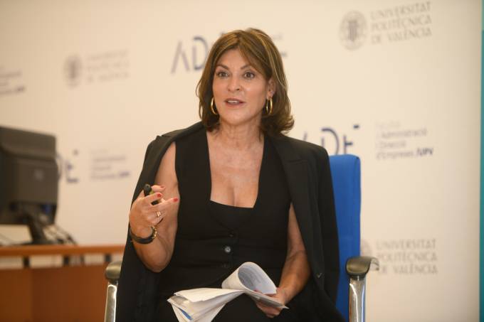 Elena Turrión (<a href="/mutualevante/">Mutua Levante Seguros</a>) participa en el #Máster de #Responsabilidad y #Sostenibilidad de la <a href="/UPV/">Universitat Politècnica de València</a> 

#Seguros 

grupoaseguranza.com/noticias-de-se…