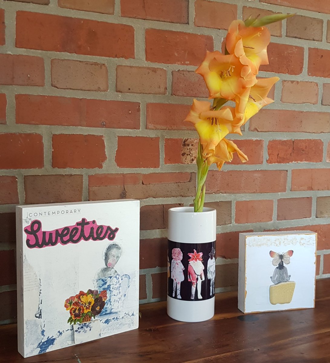 TeenaLeitow's tweet photo. Friday, I'm in love🎶🎨🖼🌺
with
Contemporary Sweeties
#love
#art
#nature
#art
#upcycling
#cleanupthebeach
#Scherbenbringenglück
#artbyTeena https://t.co/DJOuyT41Un