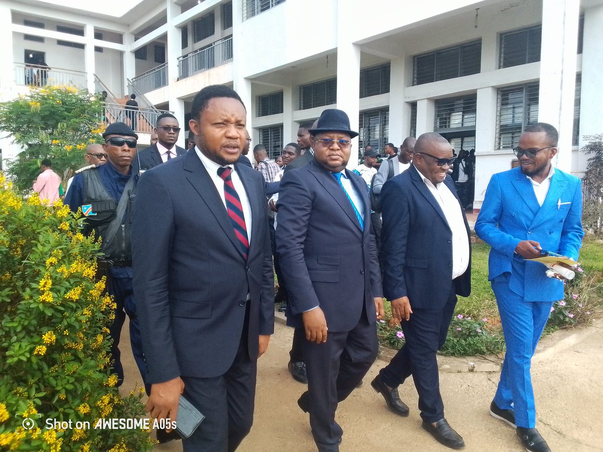 luckybasianga's tweet photo. Une journée de réflexion à L'Université Kongo ce 10 octobre 2024 , à l'occasion de la 22ᵉ Journée mondiale contre la peine de mort,  ayant pour thème : "La peine de mort, entre abolition et rétention : perspectives pluridisciplinaires". https://t.co/HNHg6cDeYA