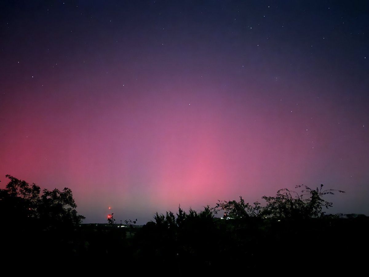 bobadont's tweet photo. @NWSSanAntonio Kerrville (3 - 5 second exposure) https://t.co/VRajuXxdud