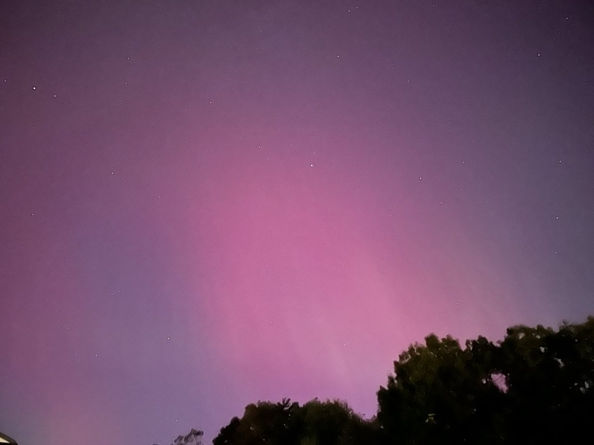 httpsvaleriaa's tweet image. Con frío pero pudimos ver las luces del norte