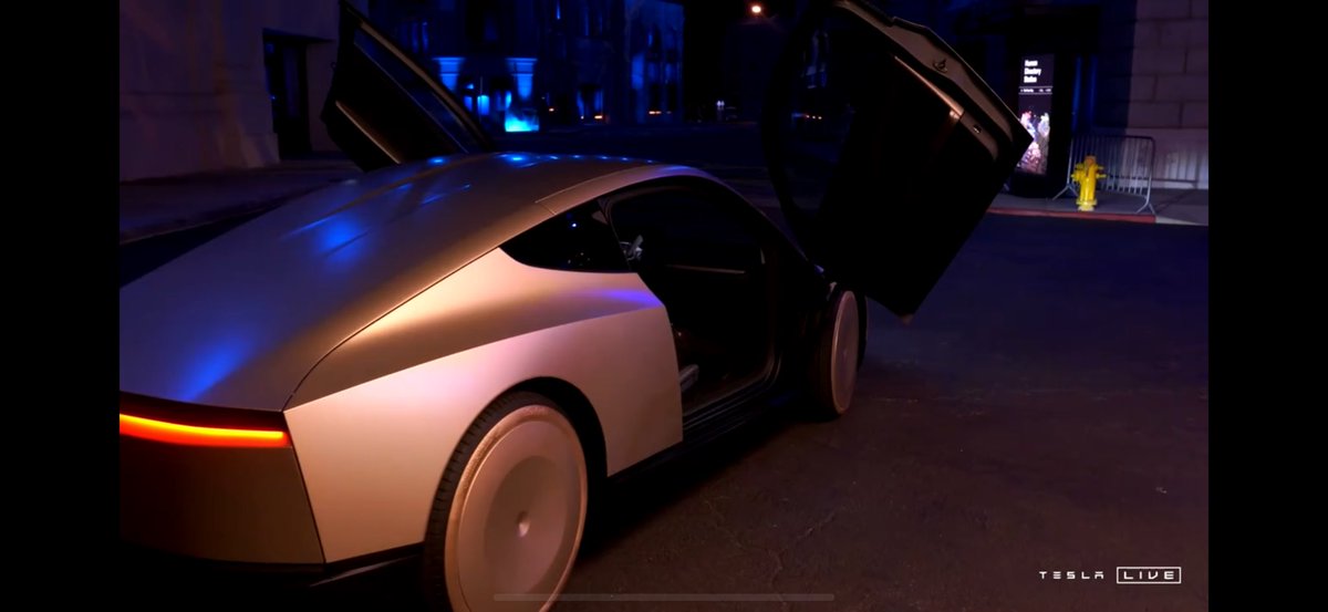 So an amazing but a short wrap up of the event at #WeRobot event:
- RoboCab - #Uber and #Lyft  watch out!
- RoboVan (I remember <a href="/elonmusk/">Elon Musk</a> calling it something else)
- Updated Optimus 
Pretty neat event. Future looks nice and bright!