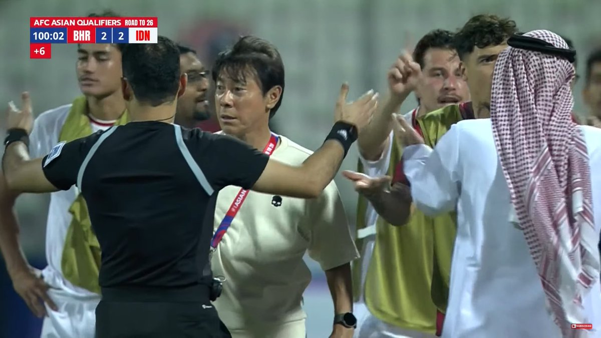 🗣️"Timnas Indonesia dan Bahrain telah berusaha keras hingga wasit tiup peluit akhir. Namun, tentu saja, saya harus menyebutkan hal yang memalukan mengenai keputusan wasit. Jika AFC ingin berkembang, keputusan wasit harus ditingkatkan."

🗣️"Jika ada yang menonton pertandingan ini,