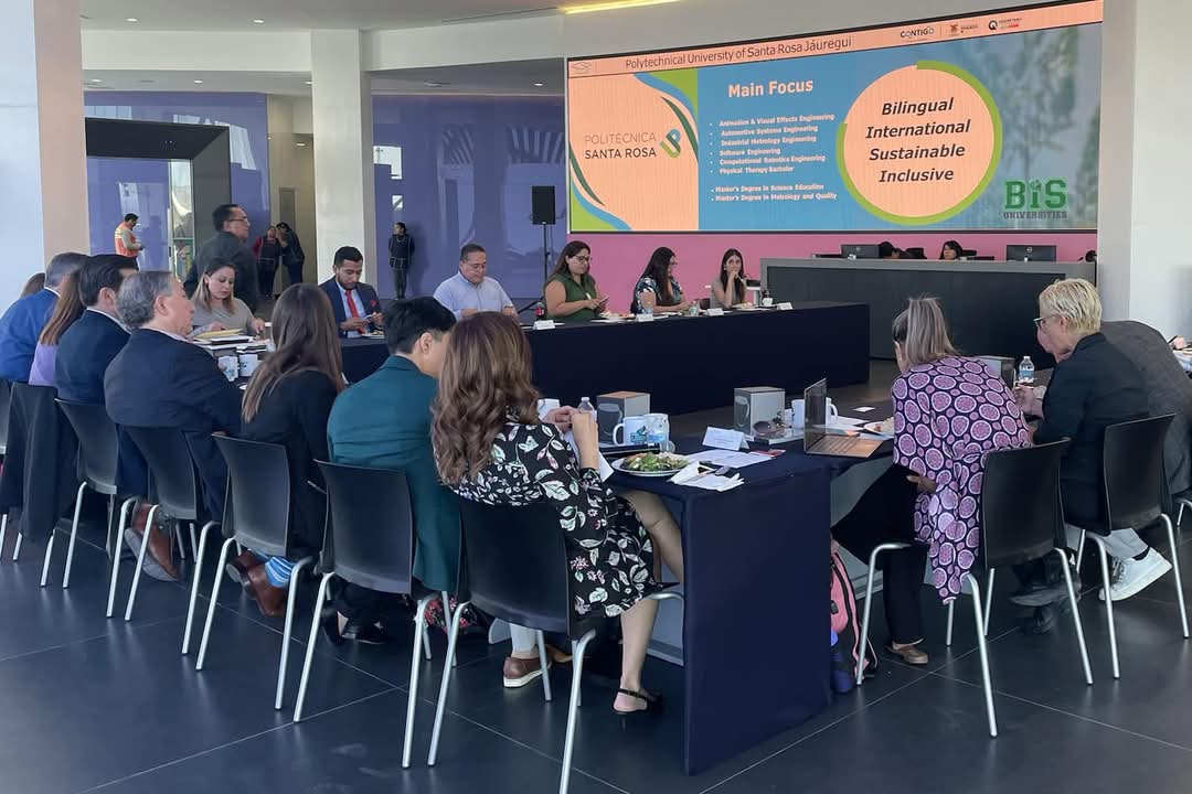 #Municipios | Con el propósito de impulsar estancias cortas de investigación, proyectos de investigación compartidos y cooperación académica en temas de relevancia global, el Consorcio de Universidades Estatales de Querétaro se reunió con su similar de Canadá.

Lee más en el