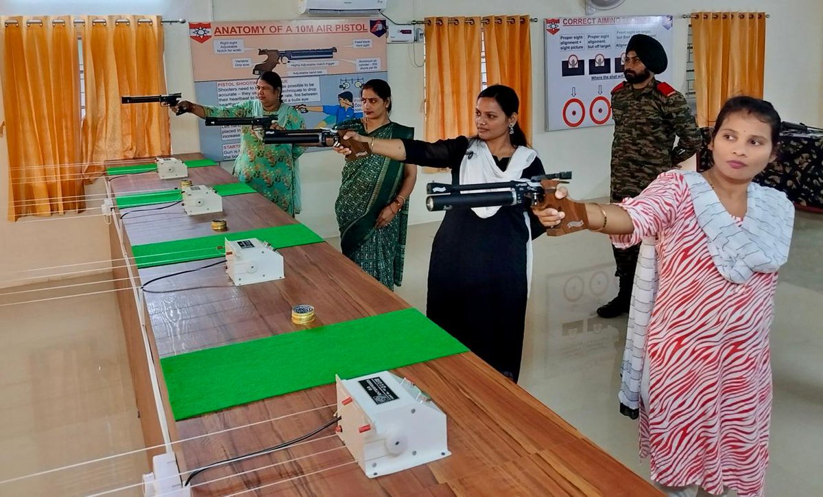 KonarkCorps's tweet image. #MissionOlympics

#BaldEagleBrigade inaugurated a well-equipped Indoor Air Rifle &amp;amp; Air Pistol Shooting Range at #Bhuj. Fully air-conditioned, the four laned complex features state-of-the-art electronic target system to nurture the skills of aspiring sharpshooters.

@IaSouthern