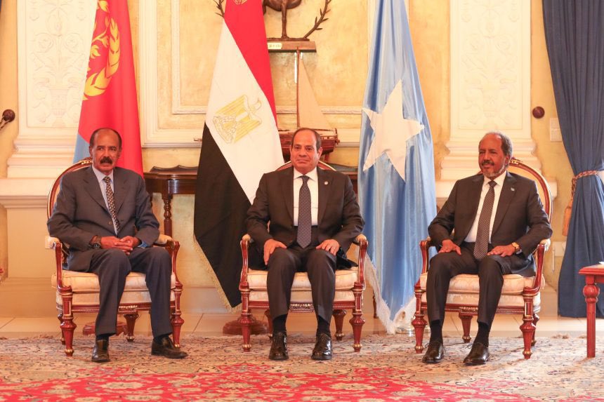 Keri_jud's tweet photo. ኢሳያስ ሶስት ዙር ቡና ራሱ ማፍላት ነው የቀረው ይሄ ሾካካ አሮጊት! 😅 https://t.co/mV17U37XN0