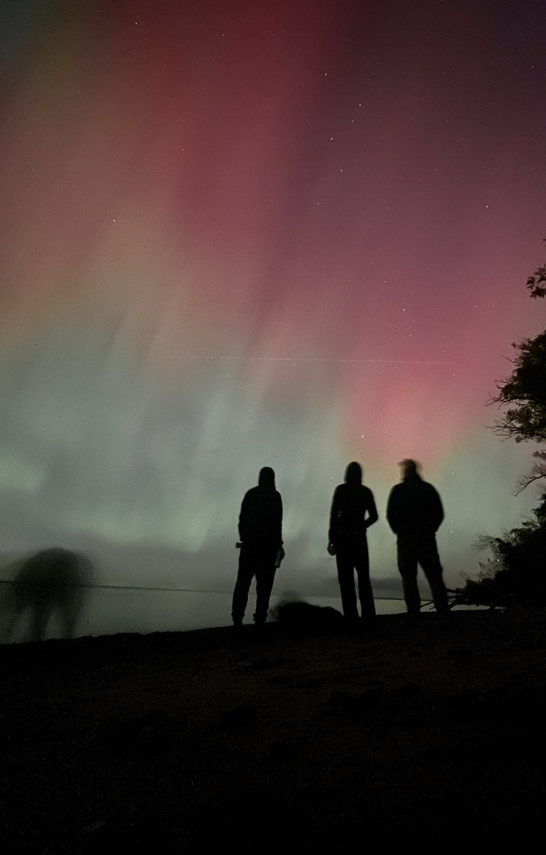 Andy Bramburger (@algaeburger) on Twitter photo This is probably among the best aurora displays I have seen. Definitely the best this far south on the southern shore of <a href="/LakeOntario16/">👑 ♤ Lake Ontario </a> . Shared with good friends. This is probably among the best aurora displays I have seen. Definitely the best this far south on the southern shore of <a href="/LakeOntario16/">👑 ♤ Lake Ontario </a> . Shared with good friends.