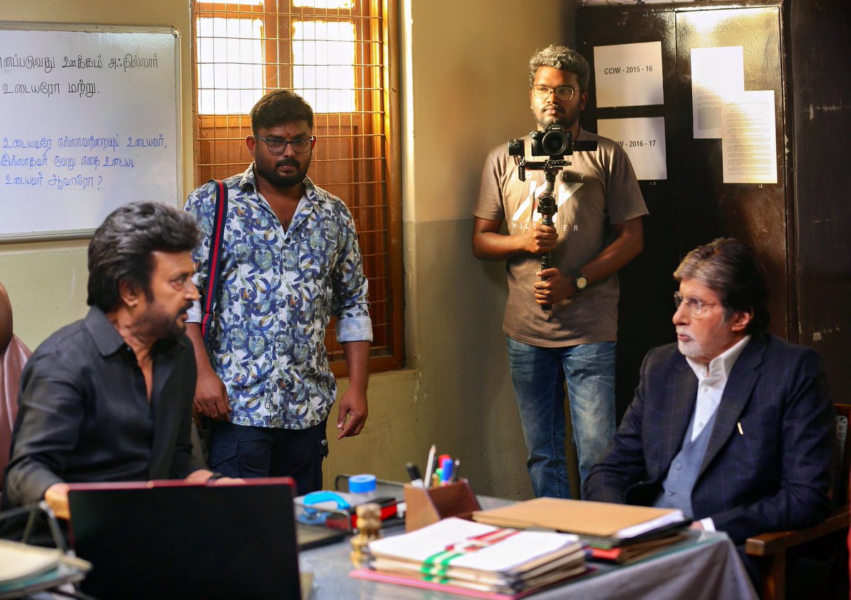 RajiniFollowers's tweet image. Wishing our beloved @SrBachchan a very happy birthday, love from #Thalaivar fans🤘

#HBDAmitabhBachchan #Vettaiyan 🦅
#RAJINATION #Superstar #Rajinikanth